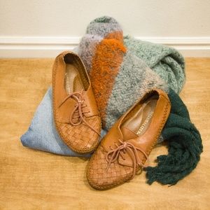 Vintage Naturalizer Woven Cognac Leather Loafers